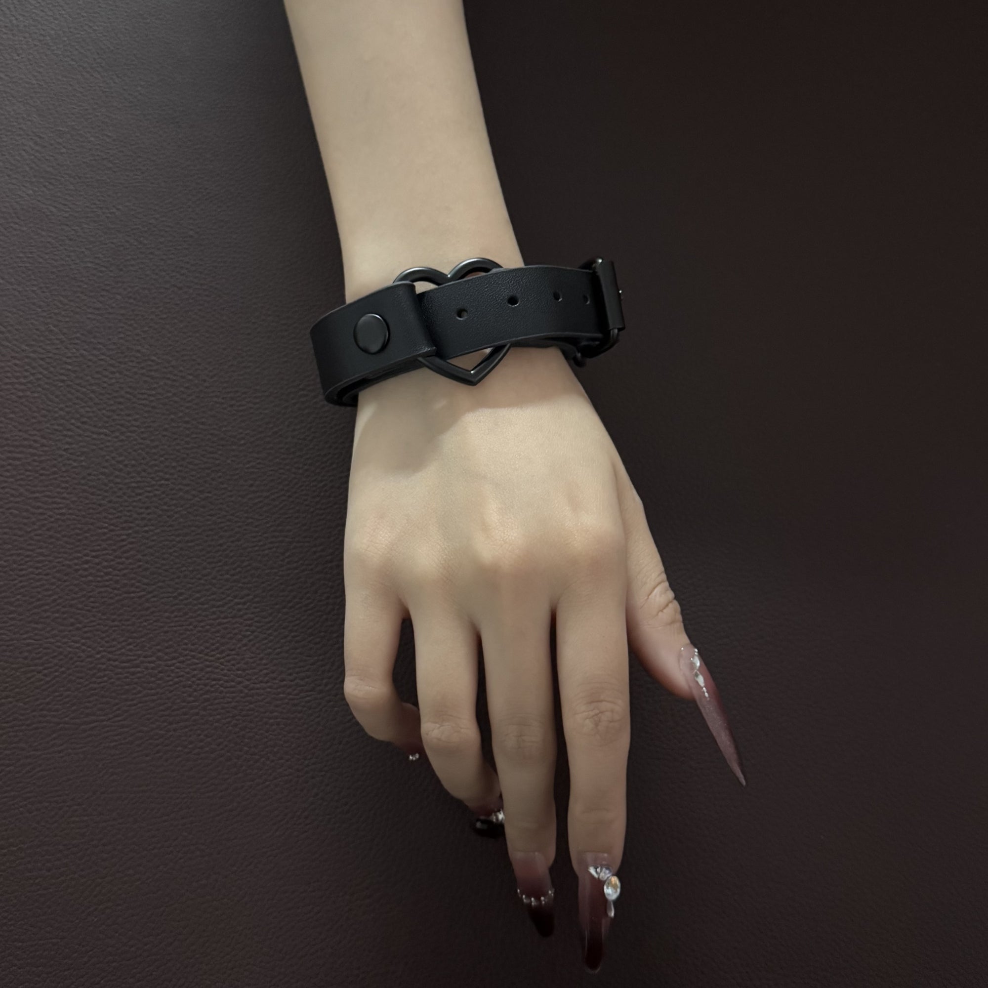 Luxe Chain( 3 in 1 Convertible Leather Bracelet, Handcuffs & Choker Necklace) ( Black Leather with Heart)