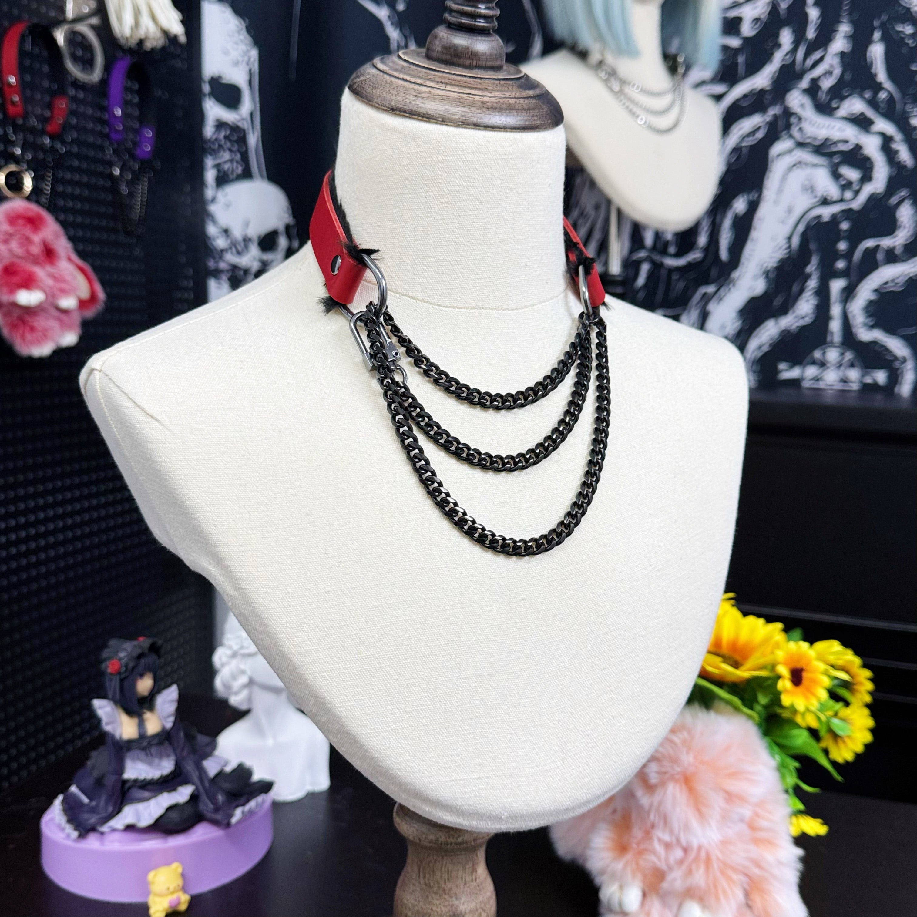 Luxe Chain (Fashion Layered Chain Leather Choker Necklace) (Red Leather with Soft Fur-Lining)