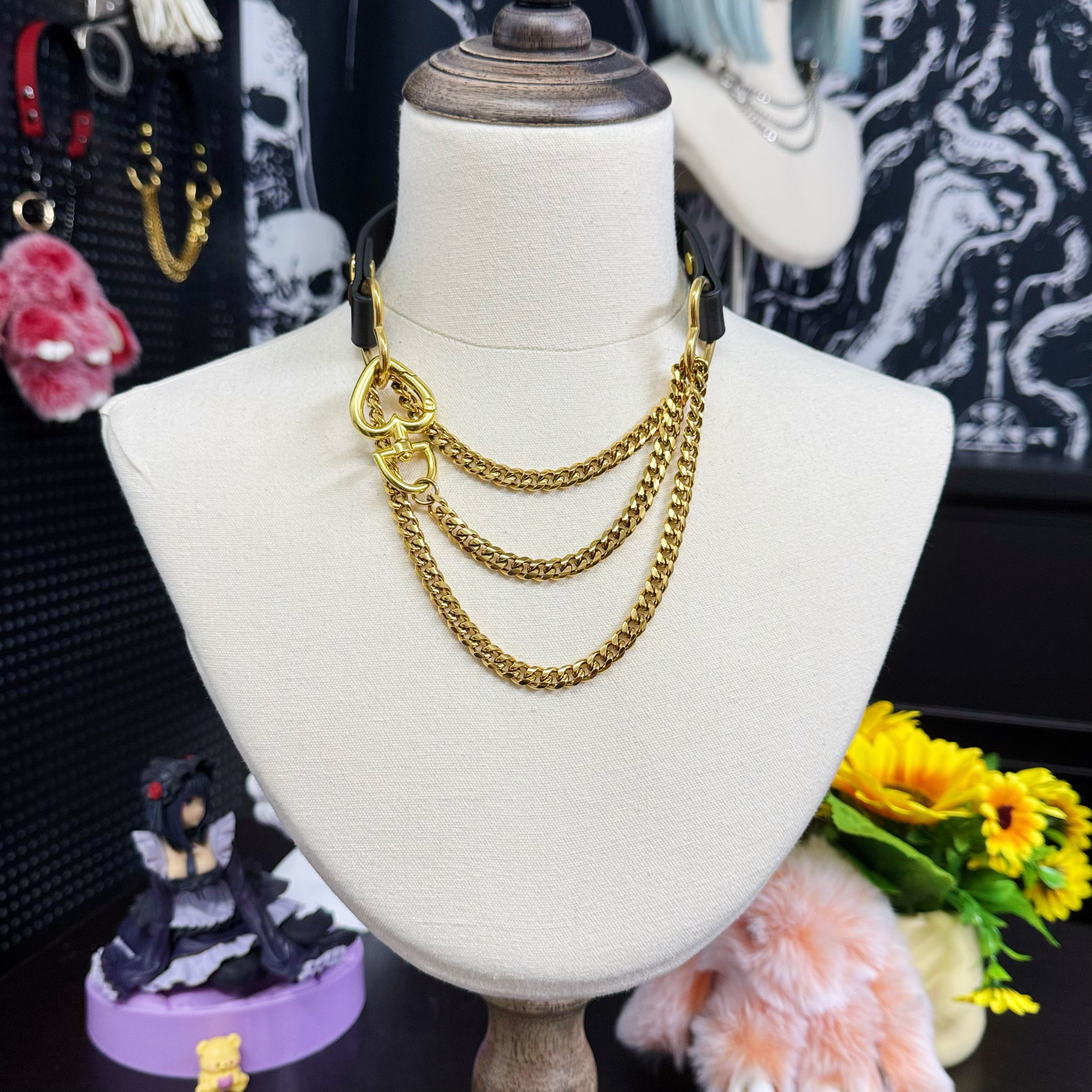 Luxe Chain (Fashion Layered Chain Leather Choker Necklace) (Black Leather- Gold Chain with Heart)