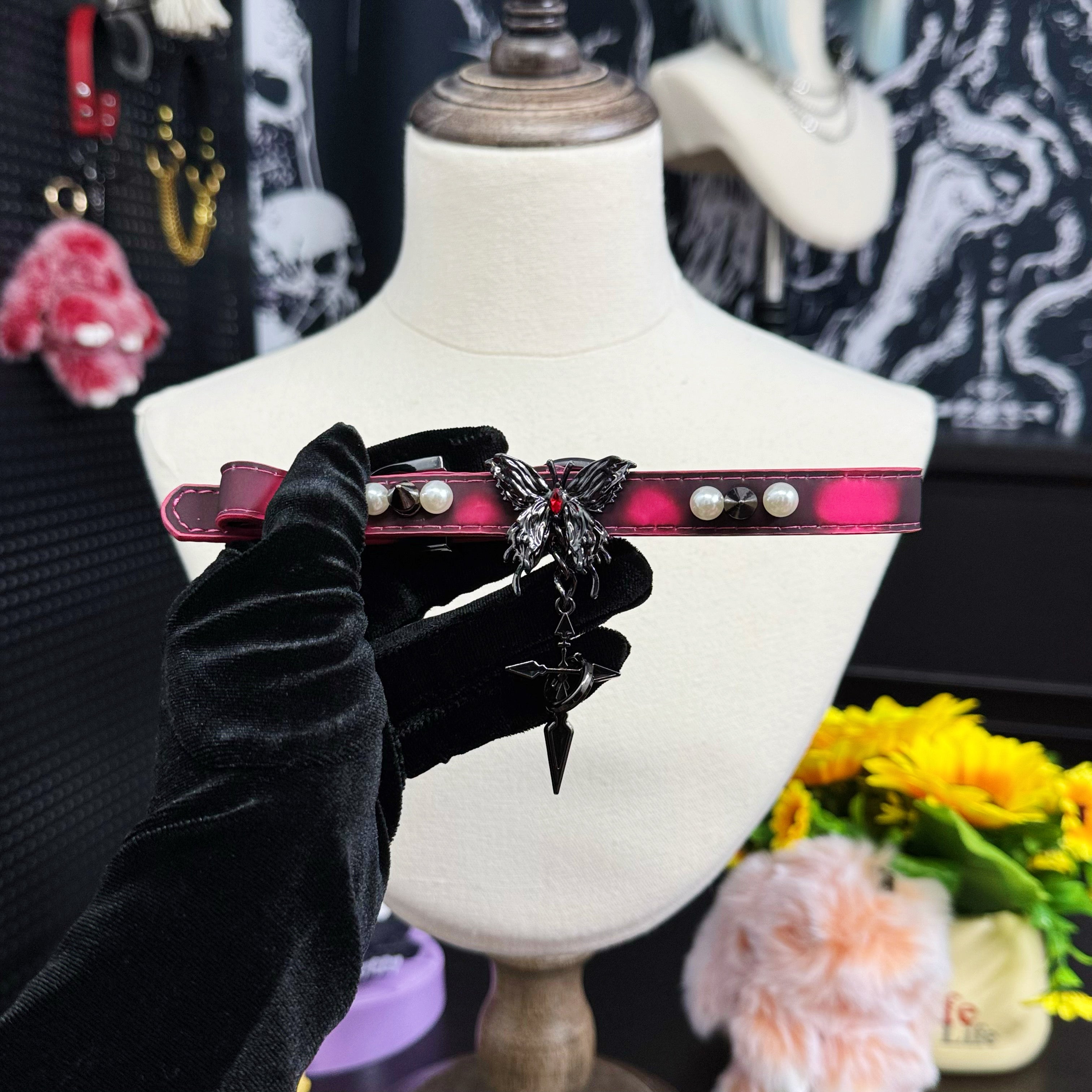 Handmade Heat Reactive Rouge Leather Choker with Butterfly Cross Pendant, Color-Changing Collar with Spikes and Pearls