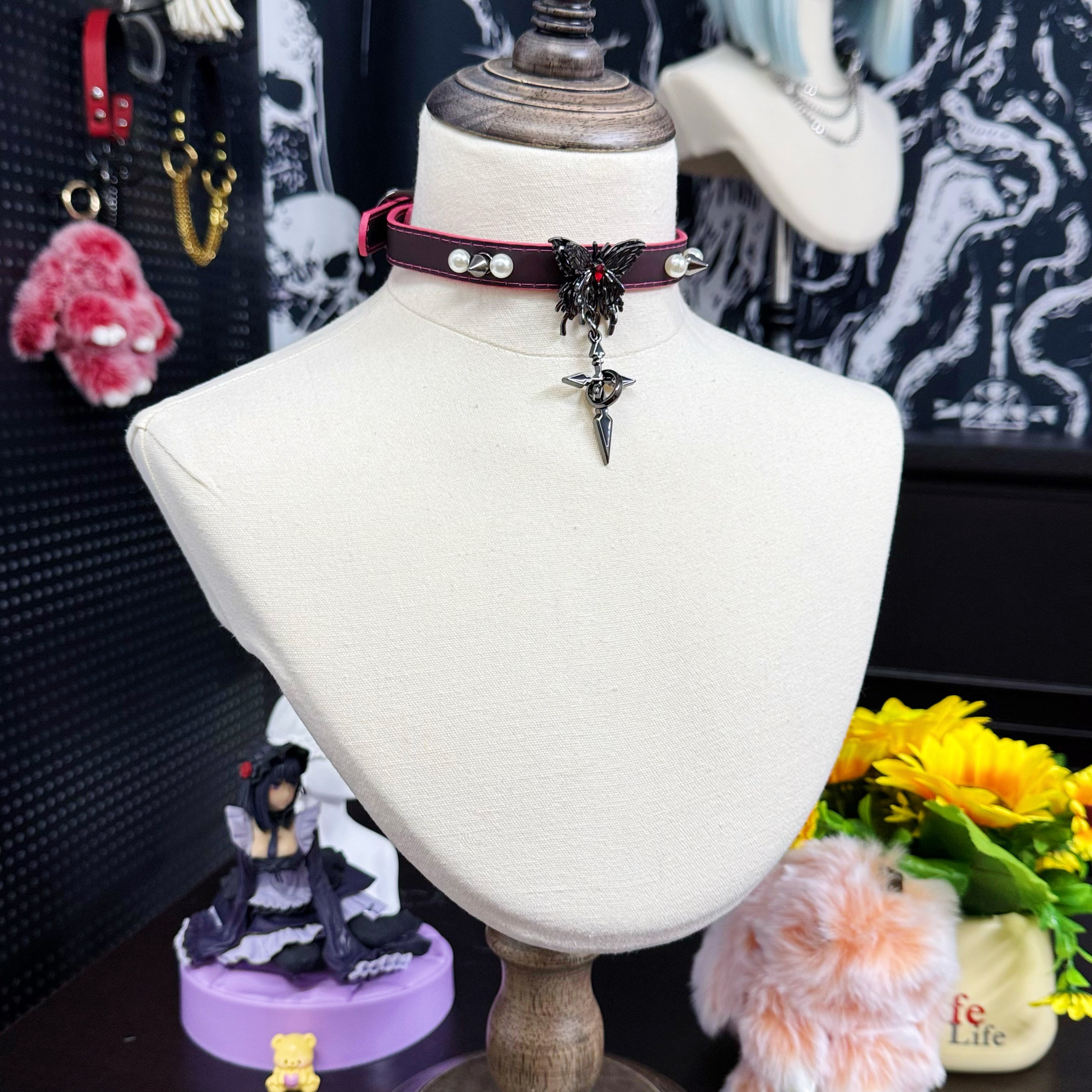 Handmade Heat Reactive Rouge Leather Choker with Butterfly Cross Pendant, Color-Changing Collar with Spikes and Pearls
