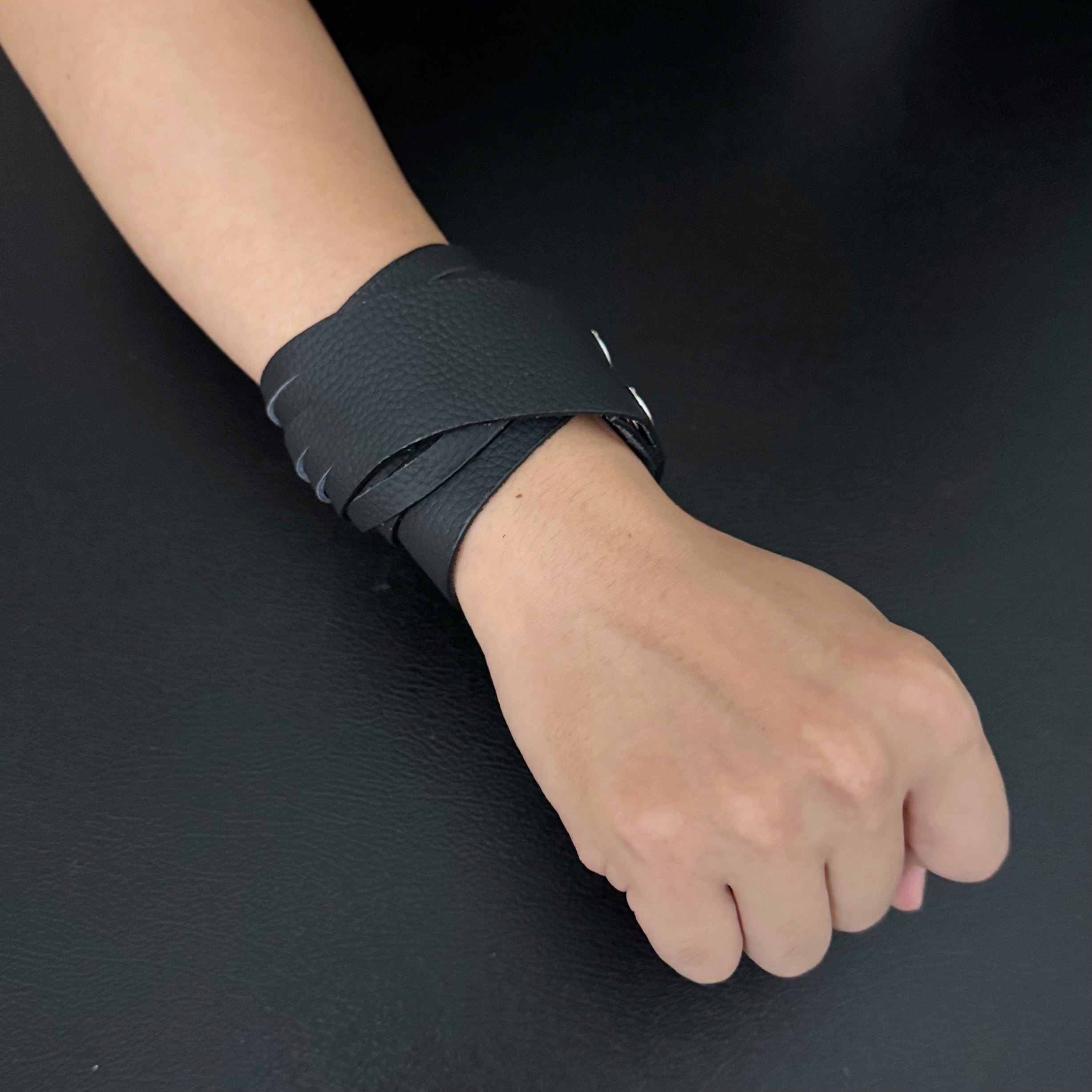 Unisex Dual-Wear Leather Fringe Wrap Bracelet-Midnight Black-Flogger (Plain Black)