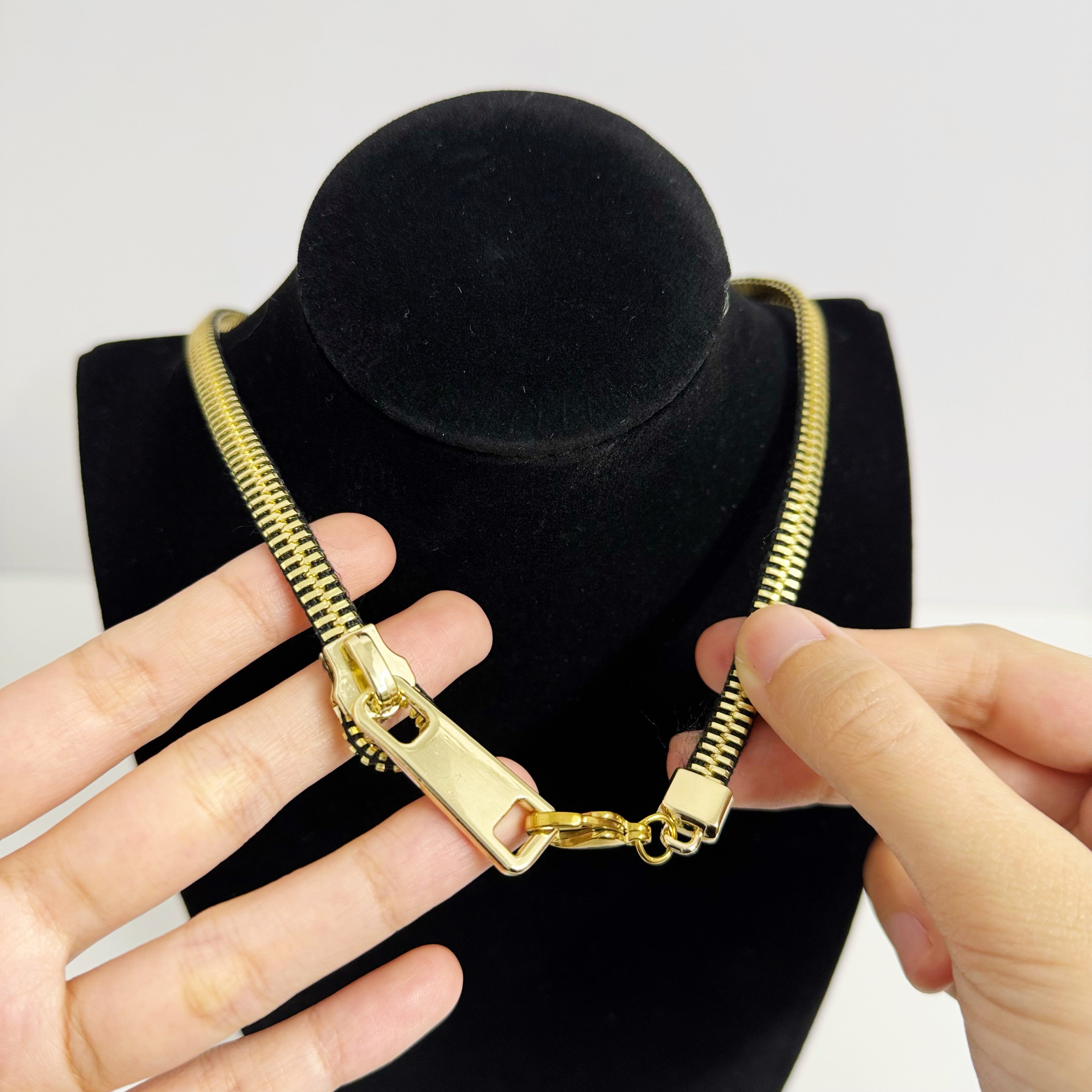 Unisex Edgy Zipper Chain Convertible Bracelet & Choker