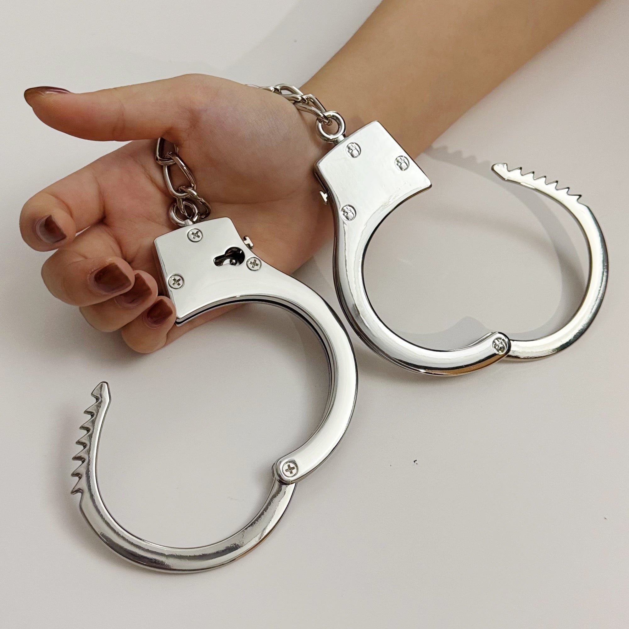No Escape Control Cuffs - Stainless Steel