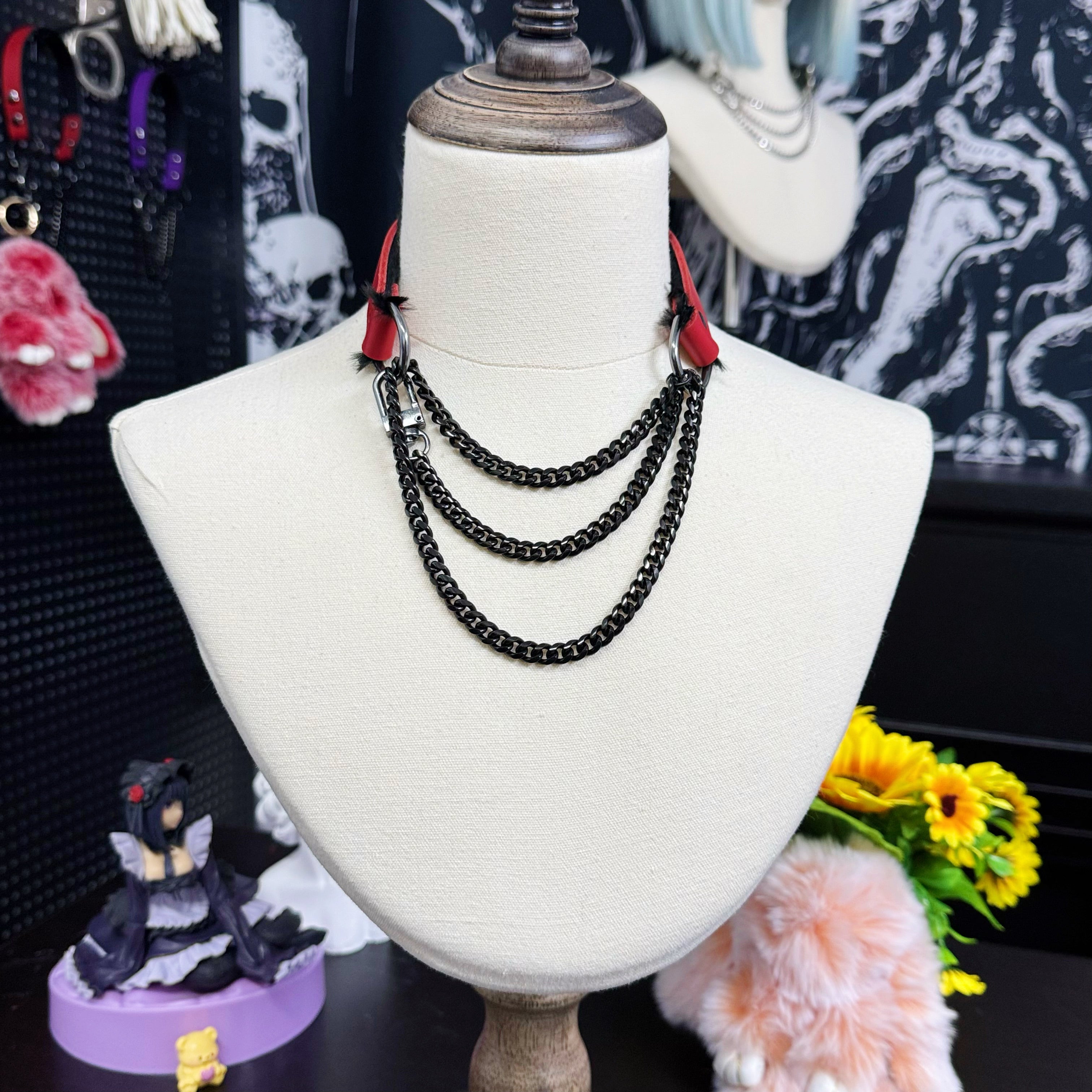 Luxe Chain (Fashion Layered Chain Leather Choker Necklace) (Red Leather with Soft Fur-Lining)