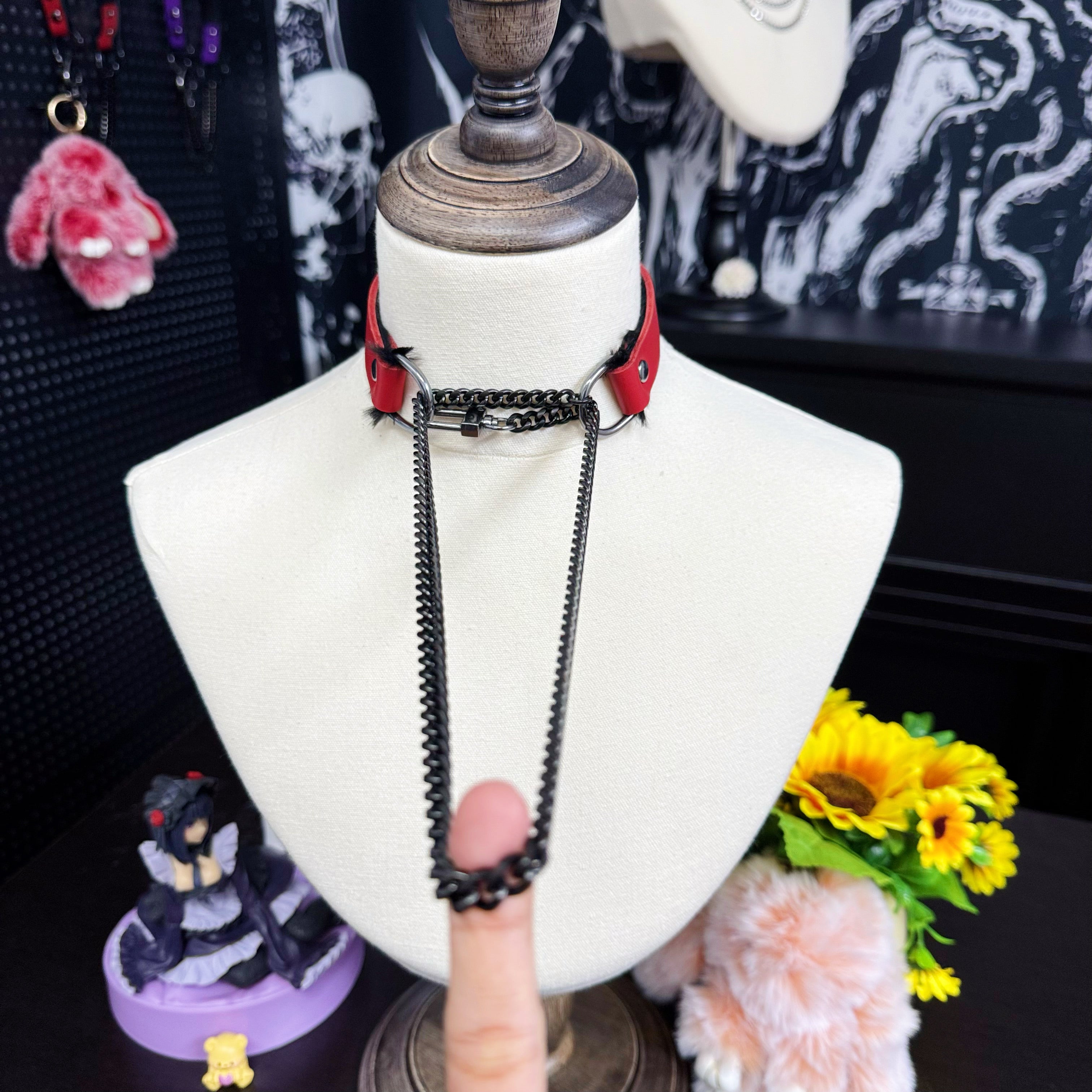 Luxe Chain (Fashion Layered Chain Leather Choker Necklace) (Red Leather with Soft Fur-Lining)