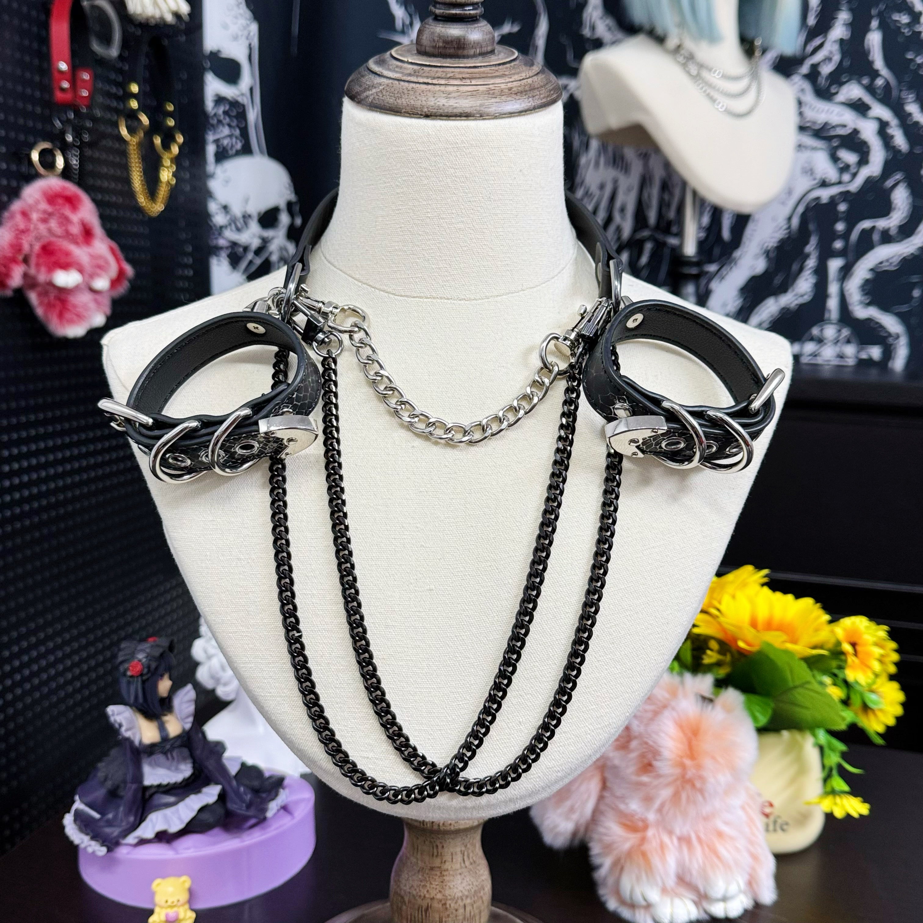Luxe Chain (Premium Double Layered Chains Leather Choker) (Double Black Leather & Cuff Set Combination)