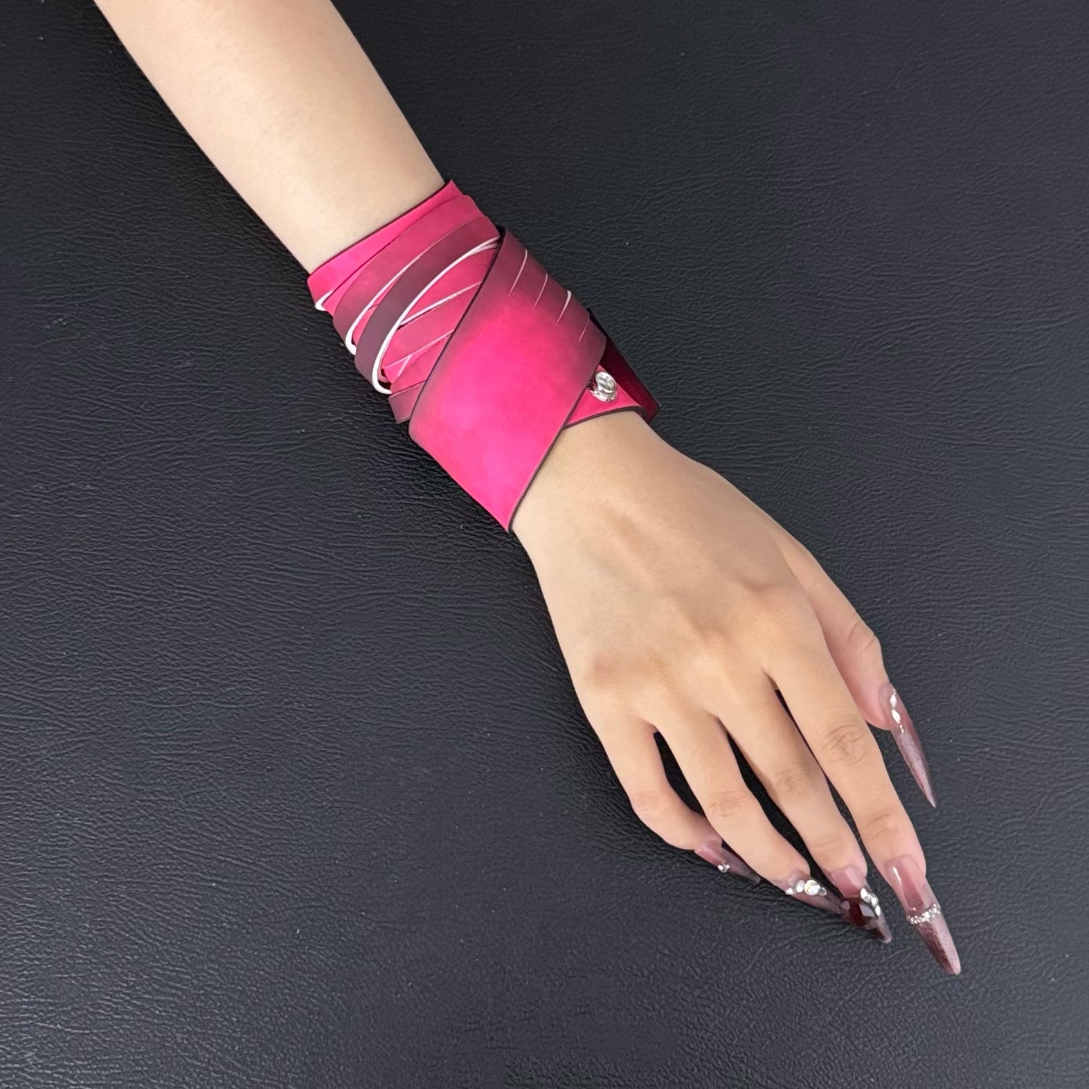 Unisex Dual-Wear Leather Fringe Wrap Bracelet (Heat Reactive)-Wine Red to Pink